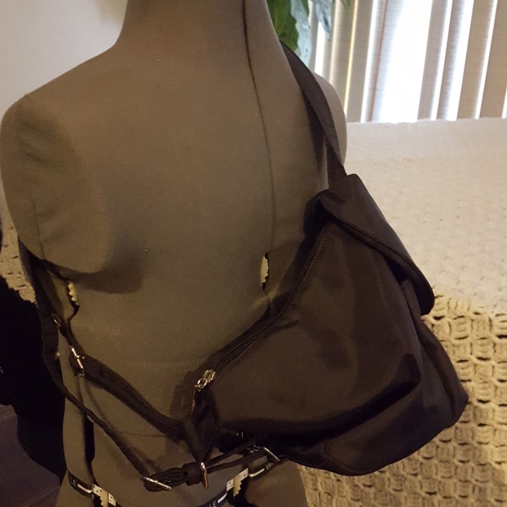 Mini backpack. - Picture 3 of 4